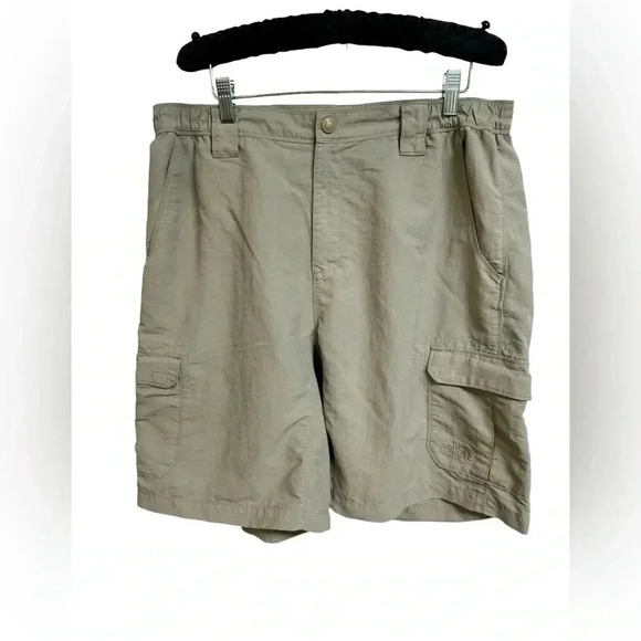 The North Face Mens Utility Cargo 9” Nylon Shorts Size L - Picture 1 of 5